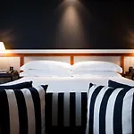 1898 Hotel 4*