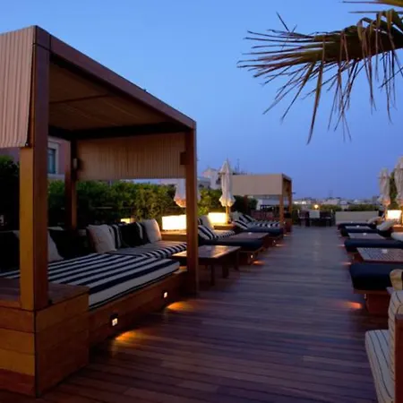 1898 Hotell 4*