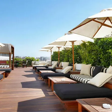 1898 Hotell 4*